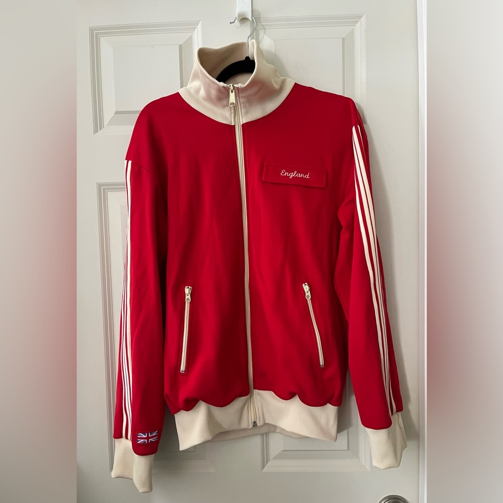 Men’s Vintage Ace Brand England Track Jacket Full Zip
Retro vibe pockets L